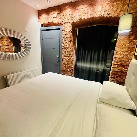 Taksim Apartament *