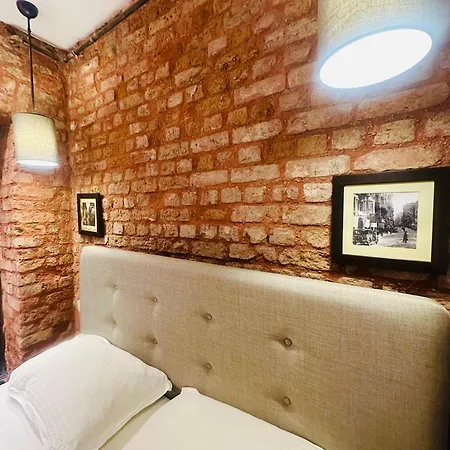 Taksim Apartament *